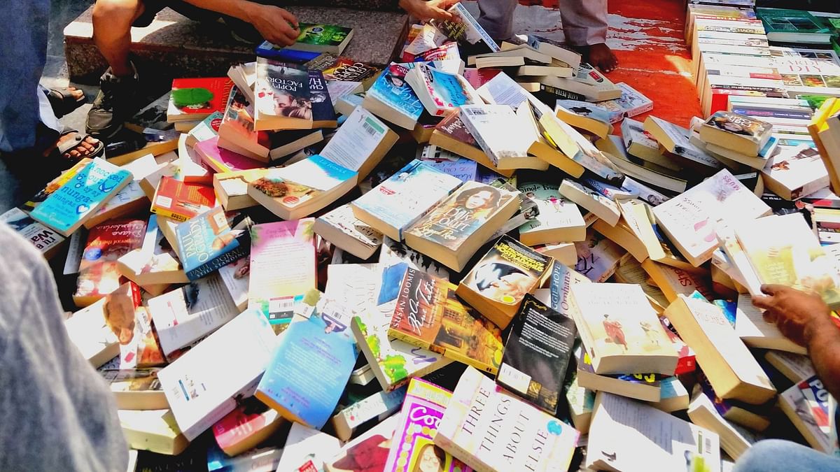 Old Delhi’s Book Market: Moving Vendors From Daryaganj Pavement to ...