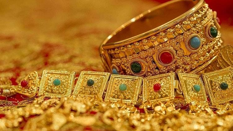 How feasible is it to buy gold this Diwali and Dhanteras?