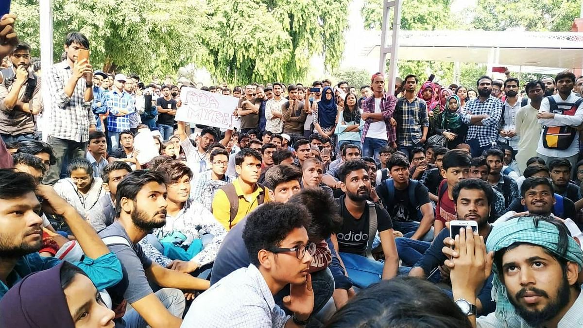 Jamia Protest: Students File Complaint Alleging Varsity Violence