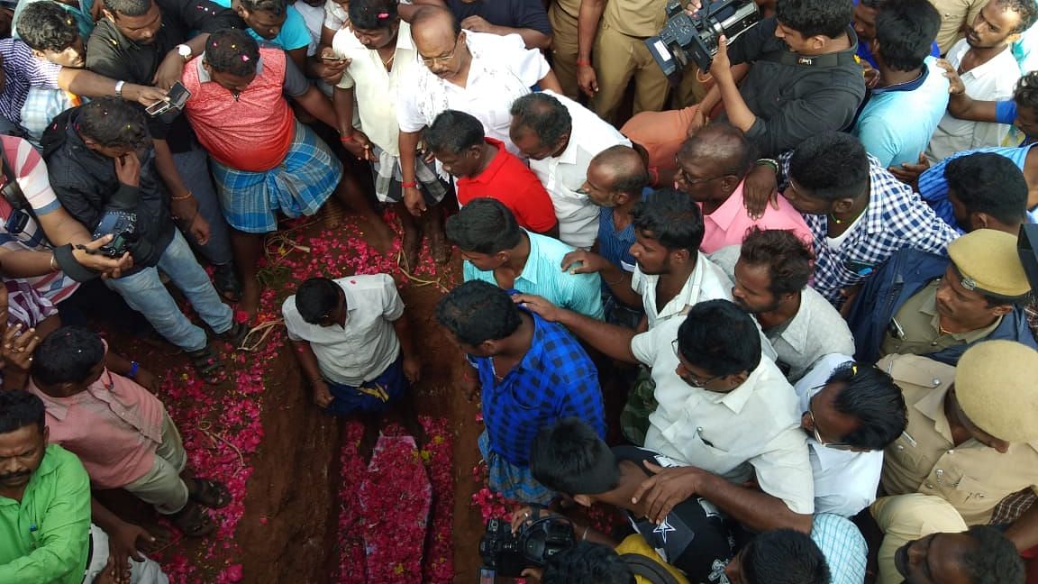 Bidding their final goodbye to baby Sujith, relatives and hundreds of people gathered at his final resting place at Pudur on Tuesday morning.