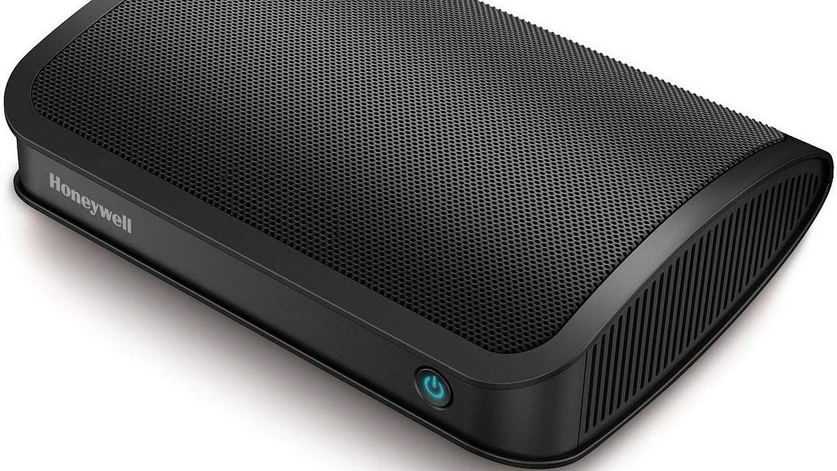 A car air purifier helps keep the air inside the car clean. 