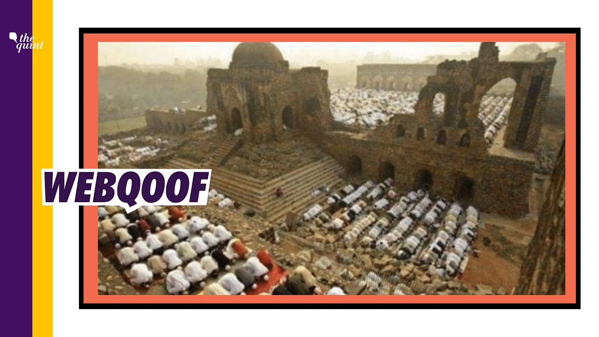 Last Namaz Offered at Babri Masjid Site? No, Image Is From Delhi
