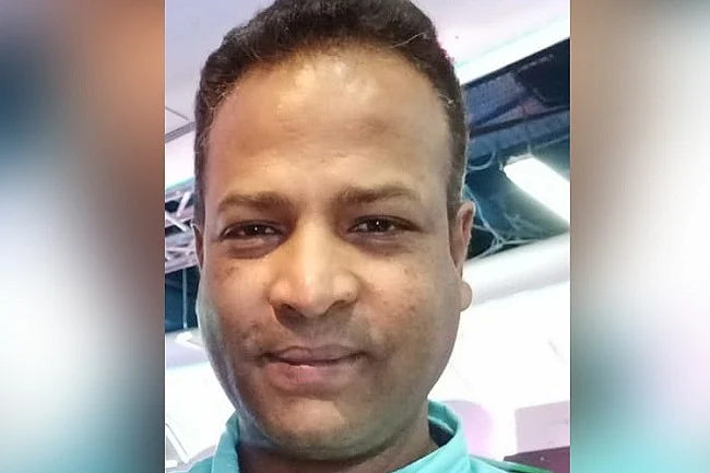 Mohammed Khiza Ulla, Jasmine’s husband