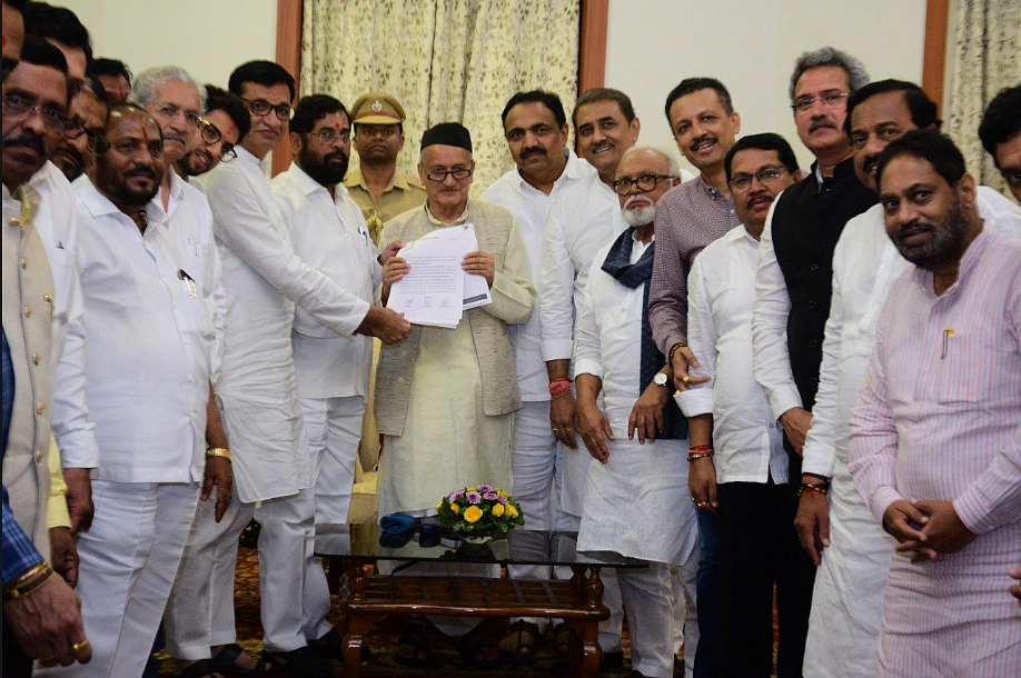 Uddhav to Take Oath as CM, NCP Gets Deputy CM, Speaker from Cong
