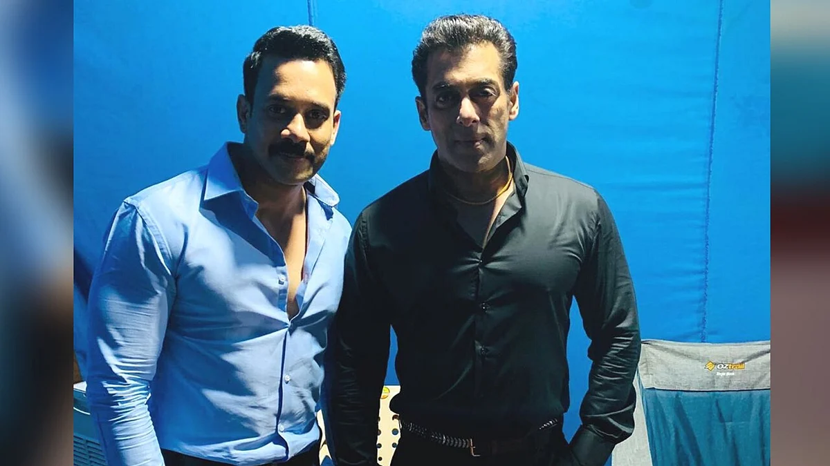 Bharath Niwas with Salman Khan