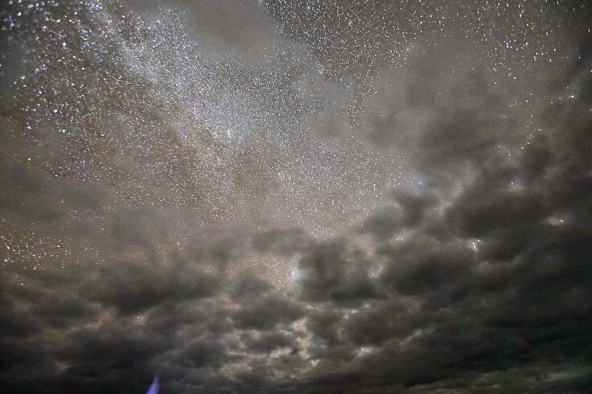 Photos of the sky from Lake Mansarovar at 3 AM (Brahmamahurata).