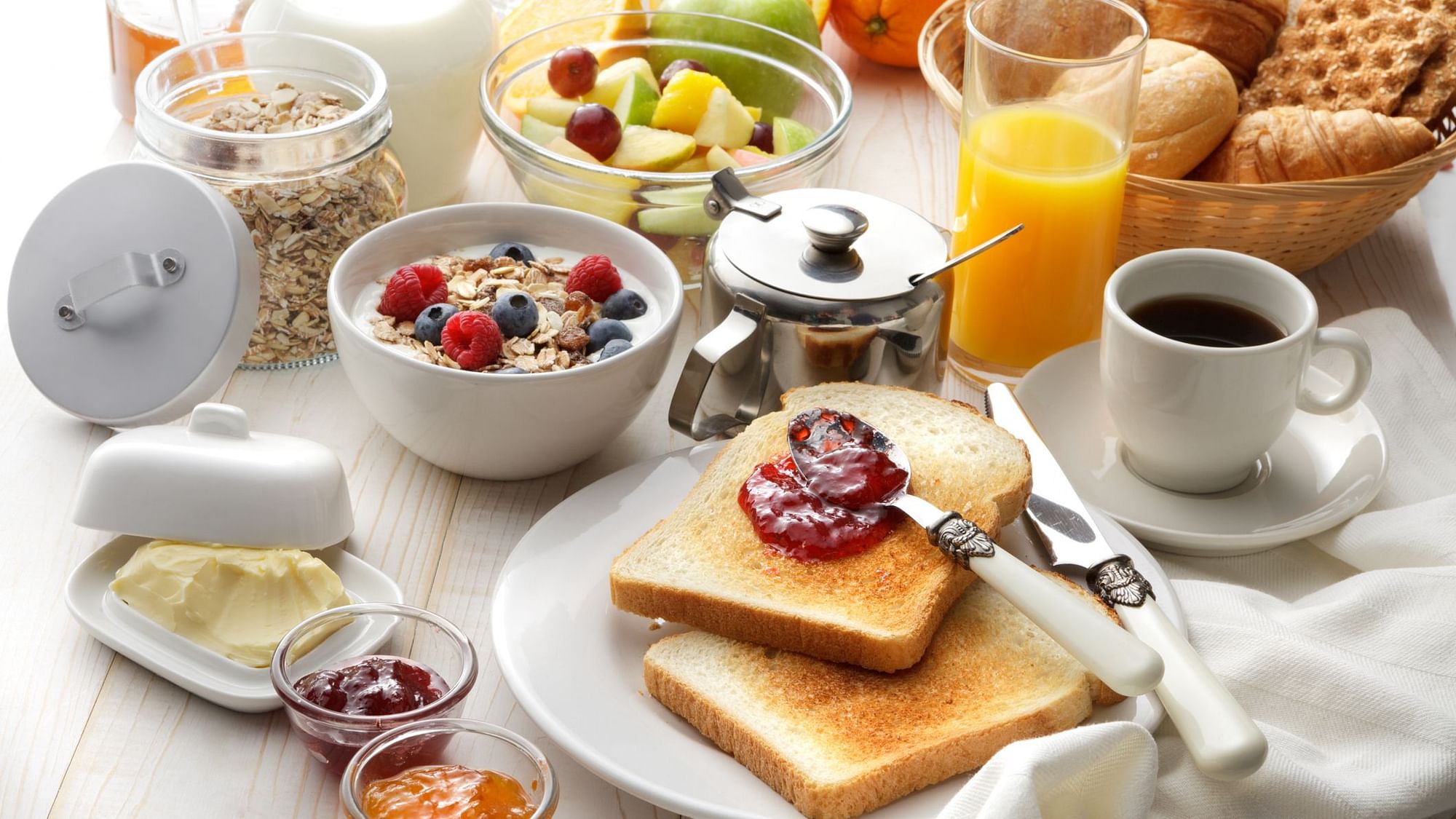 Having a busy schedule is no excuse to skip the most important meal of the day.