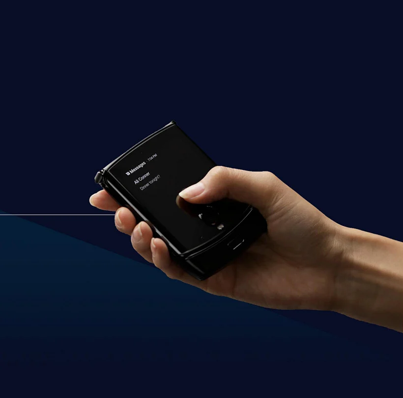 The secondary display on the Moto Razr is 2.7-inch in size.