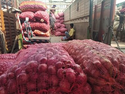With their prices breaching the Rs 100 per kilo mark in West Bengal, onions have seemingly become more alluring for thieves than cash, at least going by the claim of a vegetable seller whose shop was burgled in the state