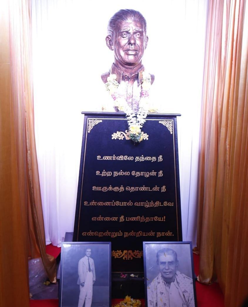 Actor Kamal Haasan paid homage to the veteran director by unveiling his bust, a day after his birthday.