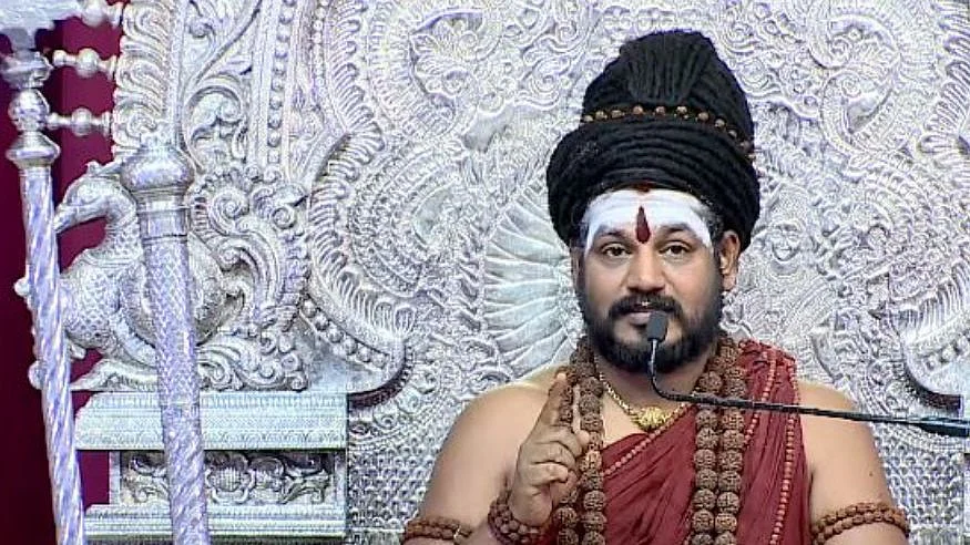 Why is Nithyananda the popular man that he is. 