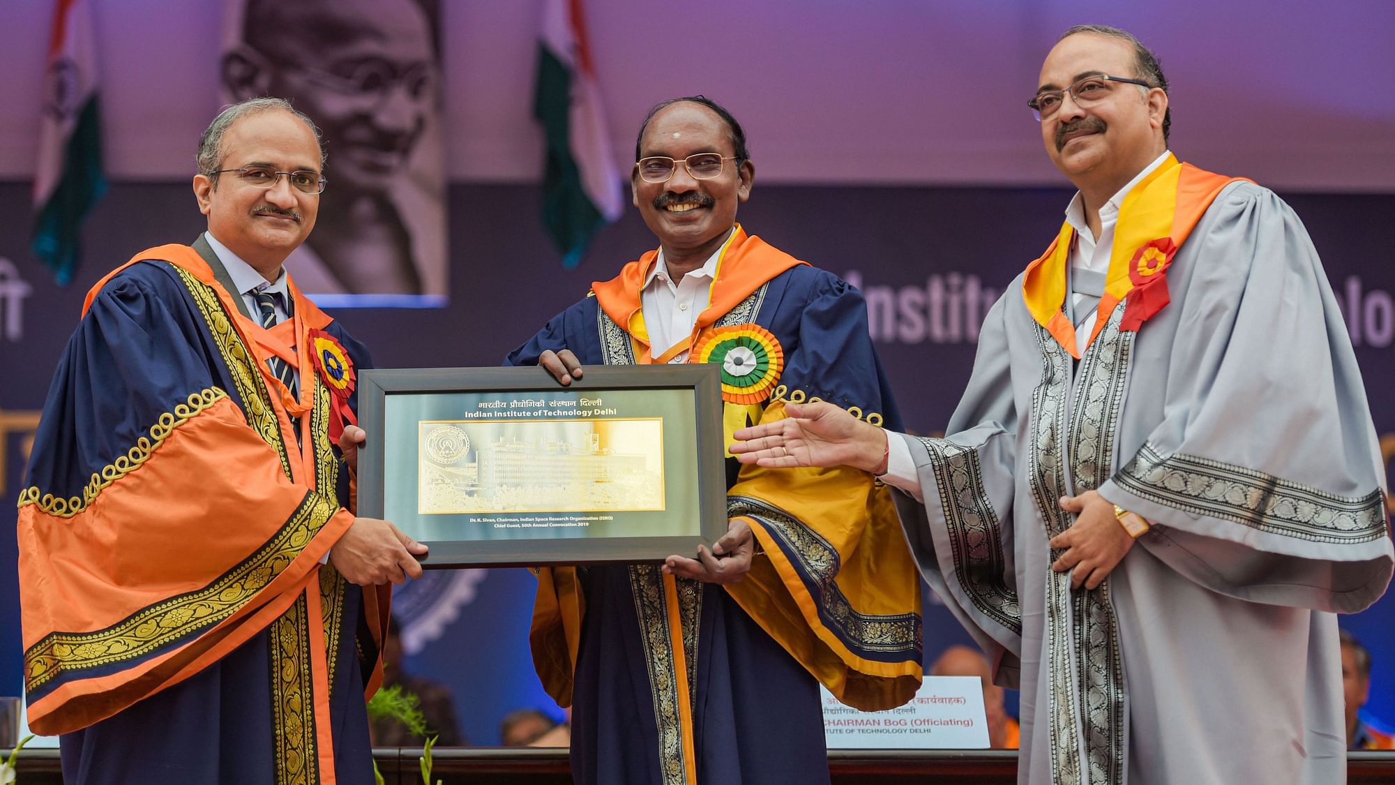 ISRO Chairman K Sivan being presented a memento by Director of IIT, V Ramgopal Rao, during the 50th Annual Convocation of IIT Delhi on  Saturday, 2 November.&nbsp;