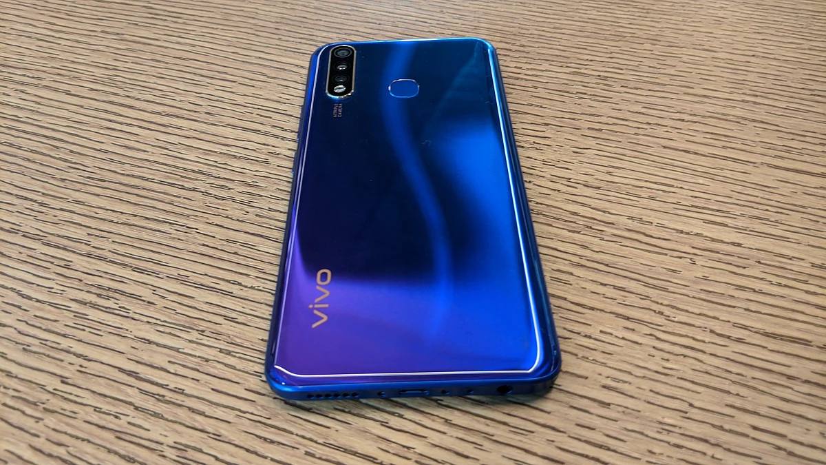 Basics of sub 15K phone are all there on the U20.