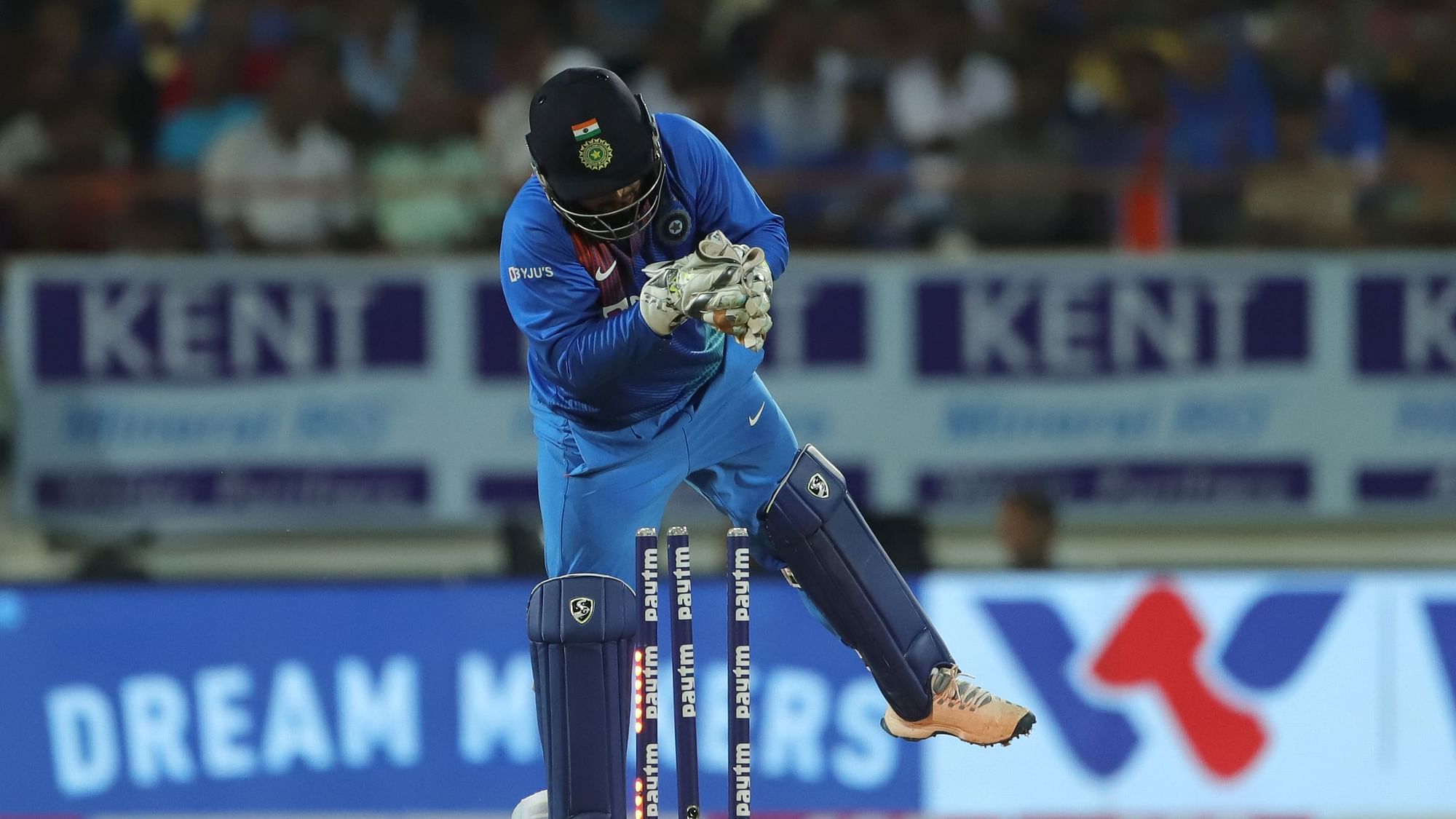 Rishabh Pant’s wicket-keeping mistake cost India Liton Das’ wicket in the Rajkot T20.