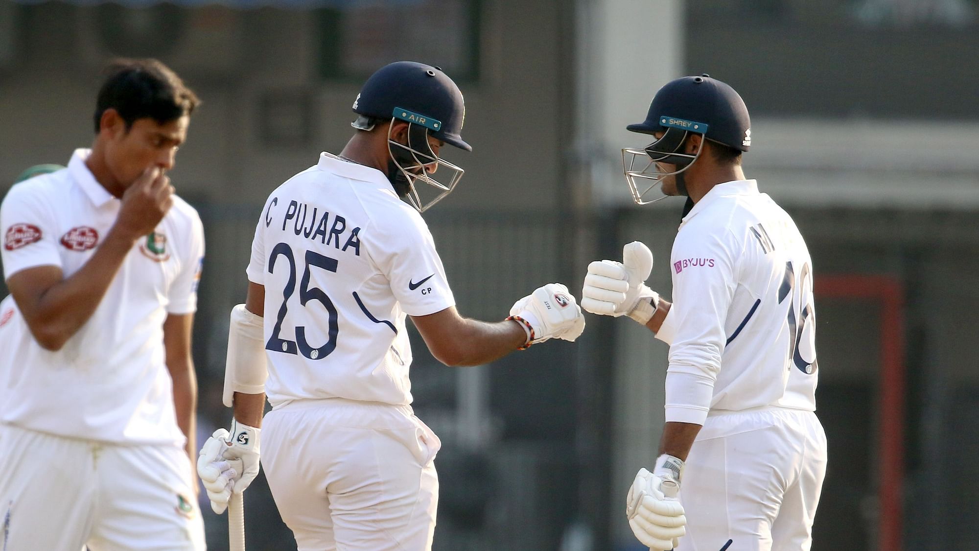 India were batting at 86/1 at Stumps on Day 1 of the Indore Test against Bangladesh.