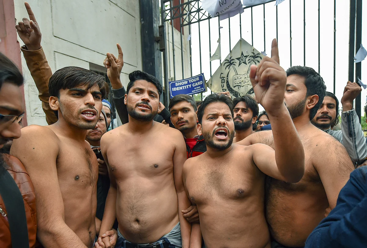 Jamia Students Protest ‘Bare-Bodied’, Demand Action Against Police