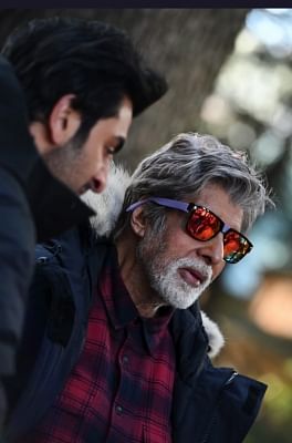 Megastar Amitabh Bachchan , who recently shot for the upcoming film "Brahmastra" in Manali, shared  behind-the-scenes photographs from the sets. In one of the images,  he can be seen standing besides his co-star Ranbir Kapoor.