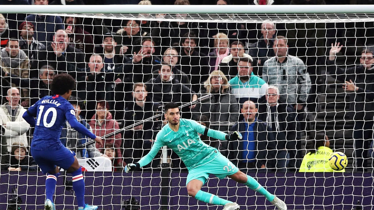 Willian converted the penalty for his second goal of the game.