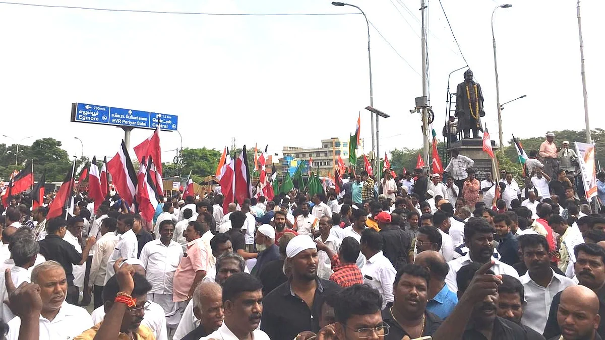 There was a huge turnout at the DMK rally against CAA. 
