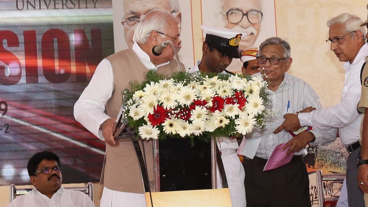 Kerala Governor Arif Mohammad Khan on Saturday, 28 December, kicked up a storm as he spoke in support of the Citizenship law at a Indian History Congress event in Kannur.