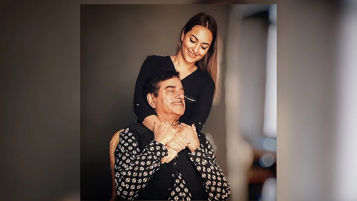Sonakshi with her father Shatrughan Sinha. 