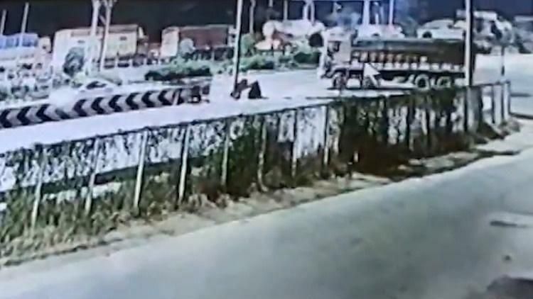 Truck Claimed to Have Hyd Vet’s Body Spotted on Toll Plaza CCTV