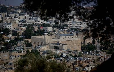 HEBRON, Aug. 29, 2019 (Xinhua) -- Photo taken on Aug.29, 2019 shows a general view of the Ibrahimi Mosque in the West Bank City of Hebron. The Palestinian Authority (PA) condemned on Thursday the Israeli decision to close the Ibrahimi Mosque in the West Bank city of Hebron for 24 hours for Jewish holiday. (Photo by Mamoun Wazwaz/Xinhua/IANS)