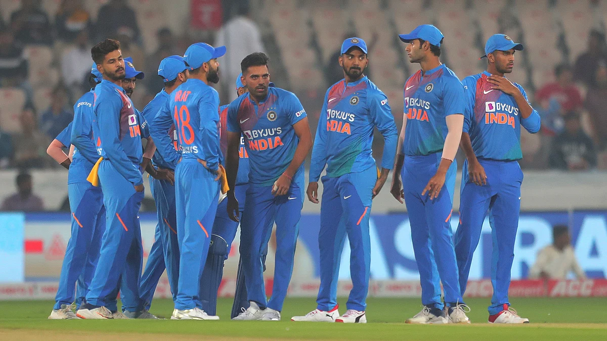 Deepak Chahar (fourth from right) has picked up 17 wickets in 10 T20Is so far.