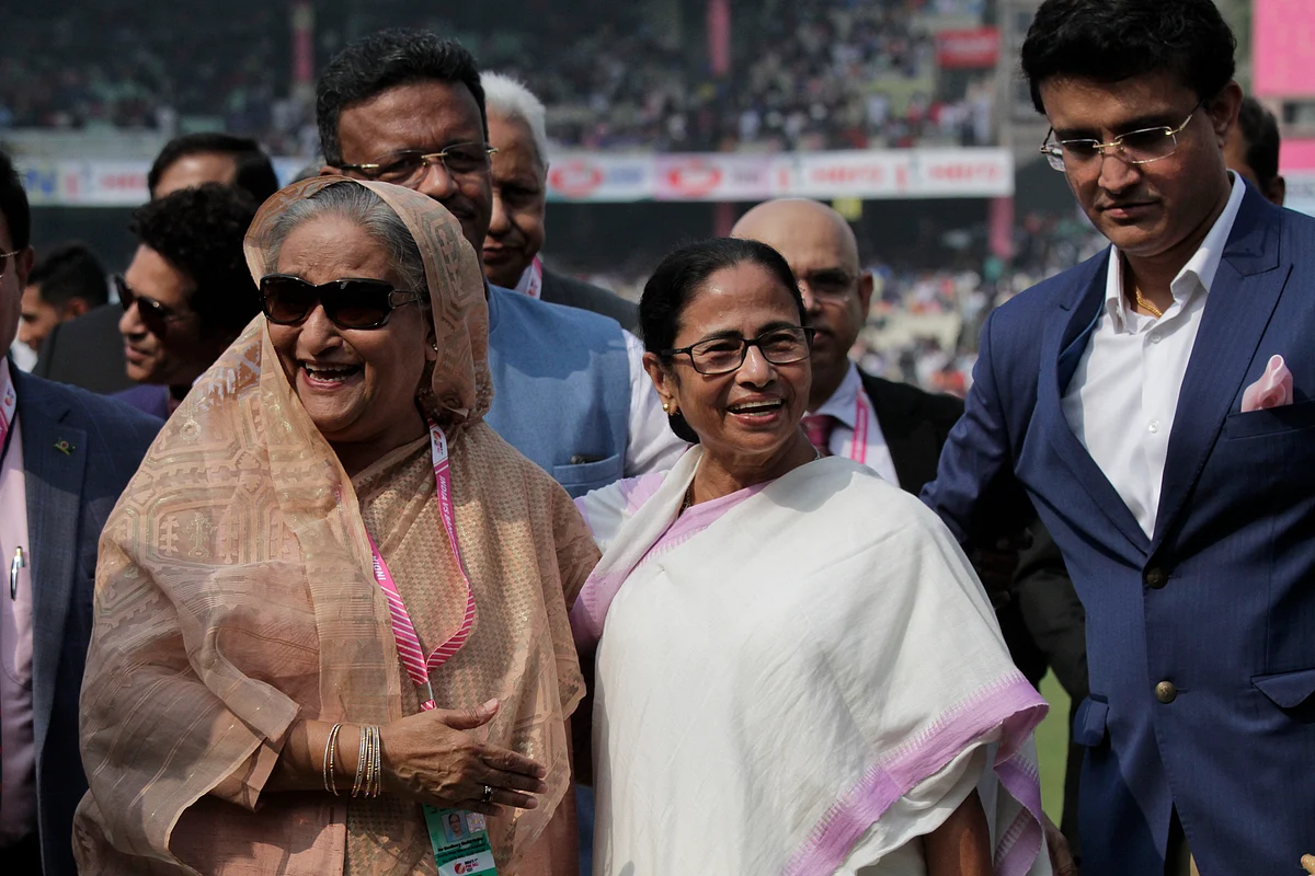 Sourav Ganguly introduced Seikh Hasina and Mamata Banerjee to the players ahead of India’s first-ever day-night Test. 