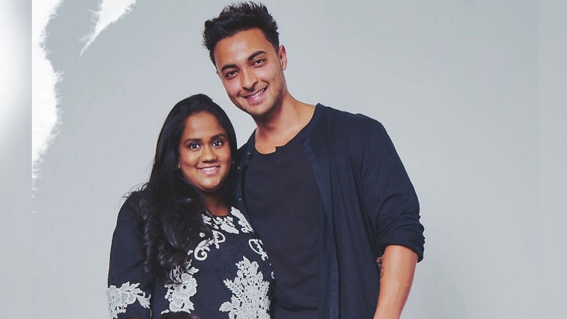 <div class="paragraphs"><p>Aayush Sharma Opens Up About His Wife Arpita Khan Being Body Shamed Online </p></div>