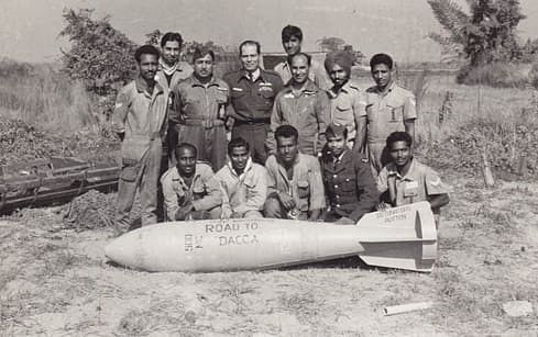1971 War: How Caribous harassed the Pakistani Army & repair teams at the Tejgaon airfield by sporadic night attacks.