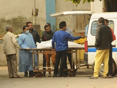 New Delhi: The body of a victim who died in a factory fire at Anaj Mandi area of Delhi