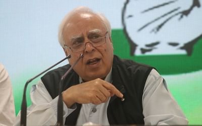 <div class="paragraphs"><p>After Punjab CM resigned, Congress leader Kapil Sibal asked if the change would help the respective parties or not.</p></div>