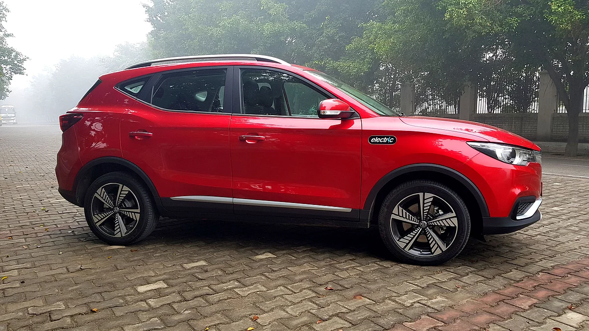 The MG ZS EV has a large “electric” badge on its fenders.