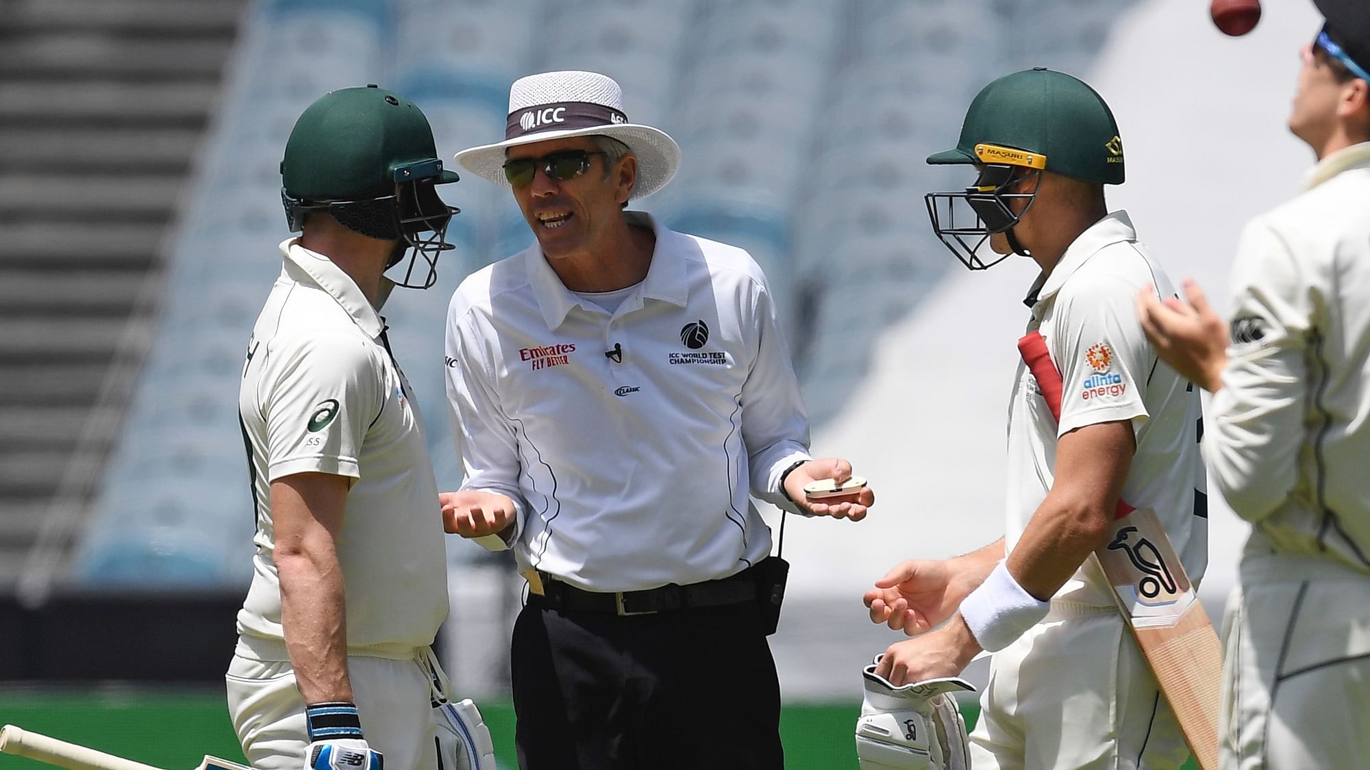 Umpire Nigel Llong was at the centre of criticism on Sunday, 29 December for a poor call as Australia recorded a comprehensive 247-run victory over New Zealand in the second Test on Sunday.