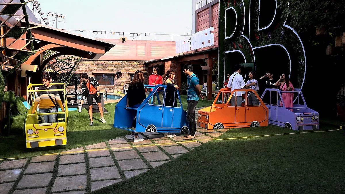 Housemates locked Shefali Bagga inside the bathroom.