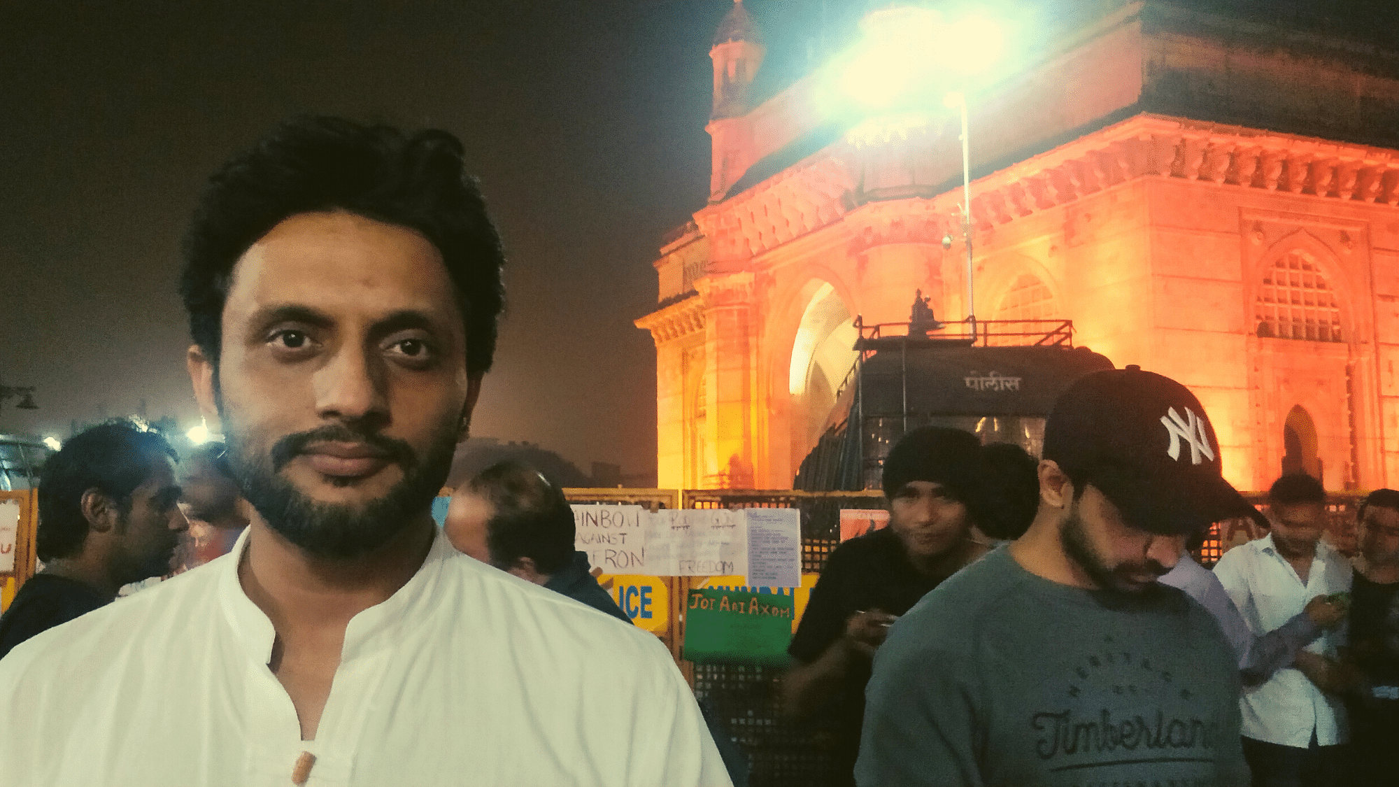 Actor Zeeshan Ayyub says that BJP is cracking down on peaceful protesters while encouraging violent elements such as those who assaulted students in JNU.