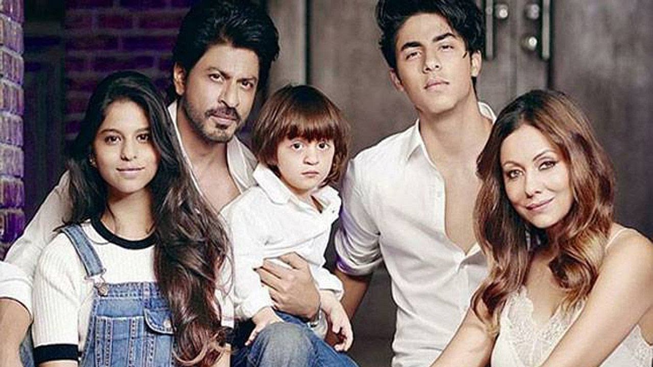 SRK with his family.