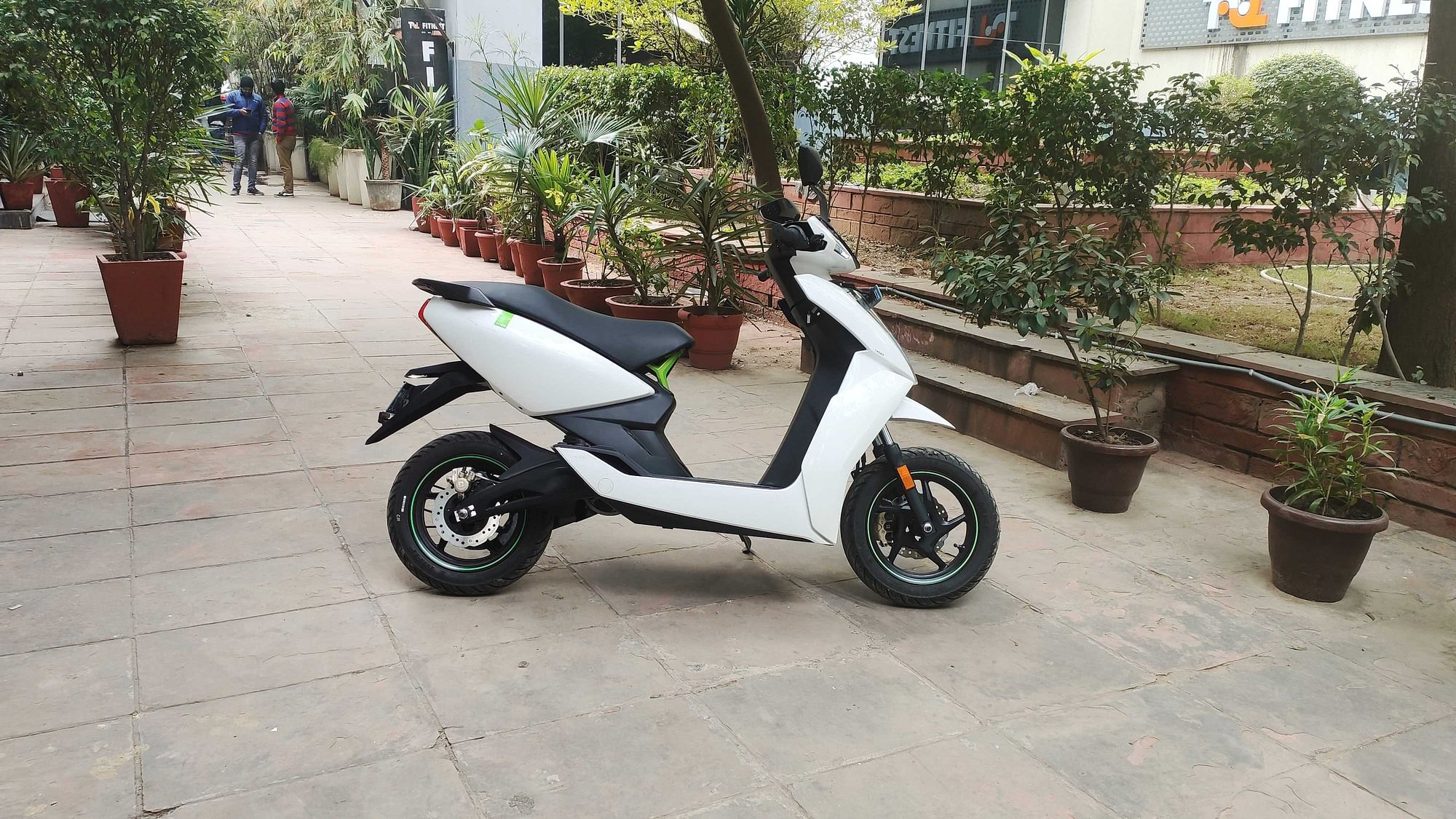 The Ather 450 has been launched in Delhi-NCR.
