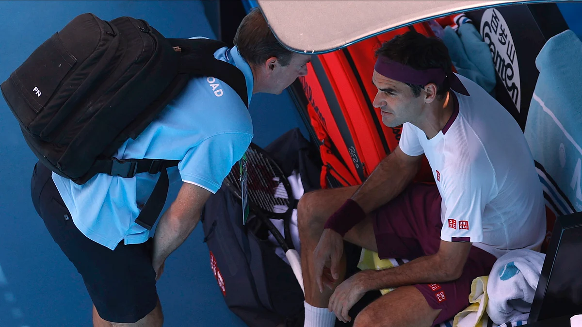 Feder confronted the umpire and lost three more points, again having words with the official before calling for a physio and taking a near nine-minute medical timeout.