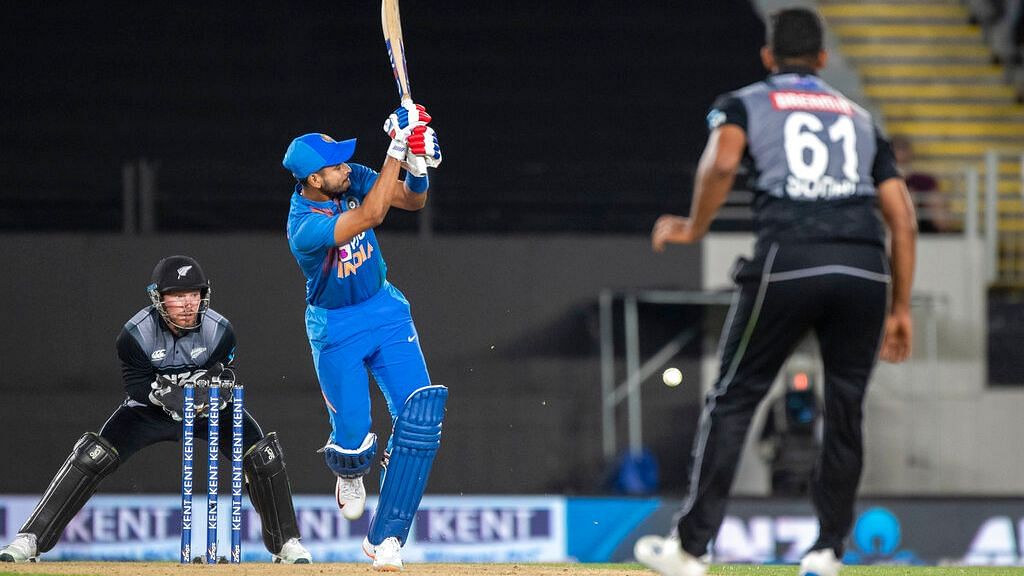 India beat New Zealand by seven wickets in the second T20I in Auckland on Sunday, 26 January to grab a 2-0 lead