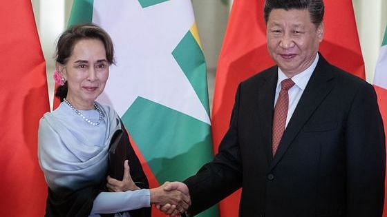 State Counsellor Aung San Suu Kyi with Chinese President Xi Jinping