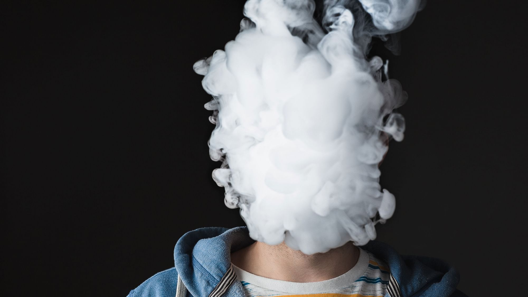 Inhaling heated tobacco vapor through e-cigarettes increases chances of asthma and chronic obstructive pulmonary disease .