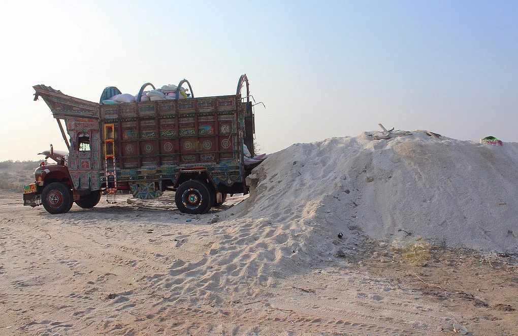 How the Salt Workers in Achro Thar Are Suffering Wounds Of Poverty