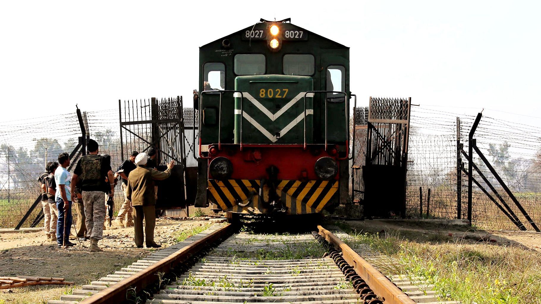File photo of Samjhauta Express at the Indo-Pak border.&nbsp;
