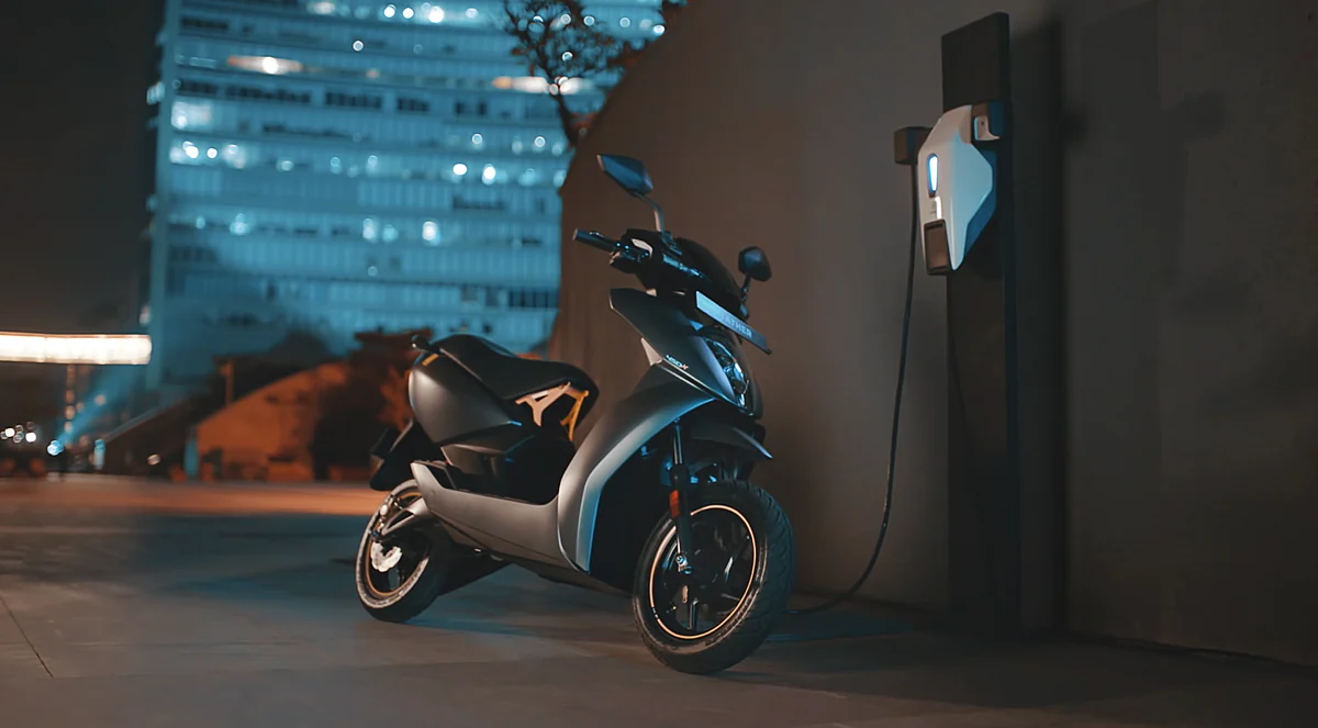 The Ather 450X offers a new 2.9kWh lithium-ion battery pack.