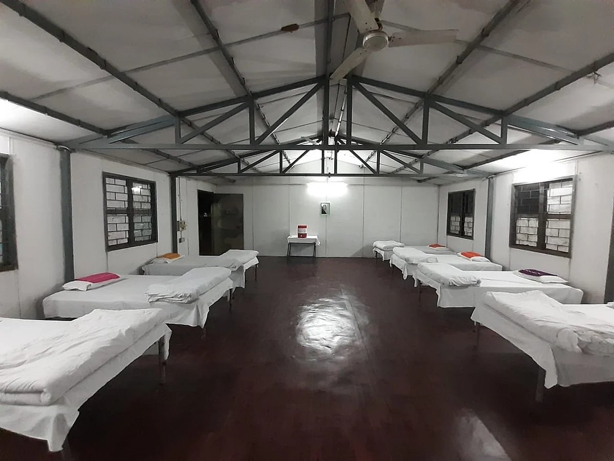 300 bed quarantine facility set up in Manesar by the Indian Army.