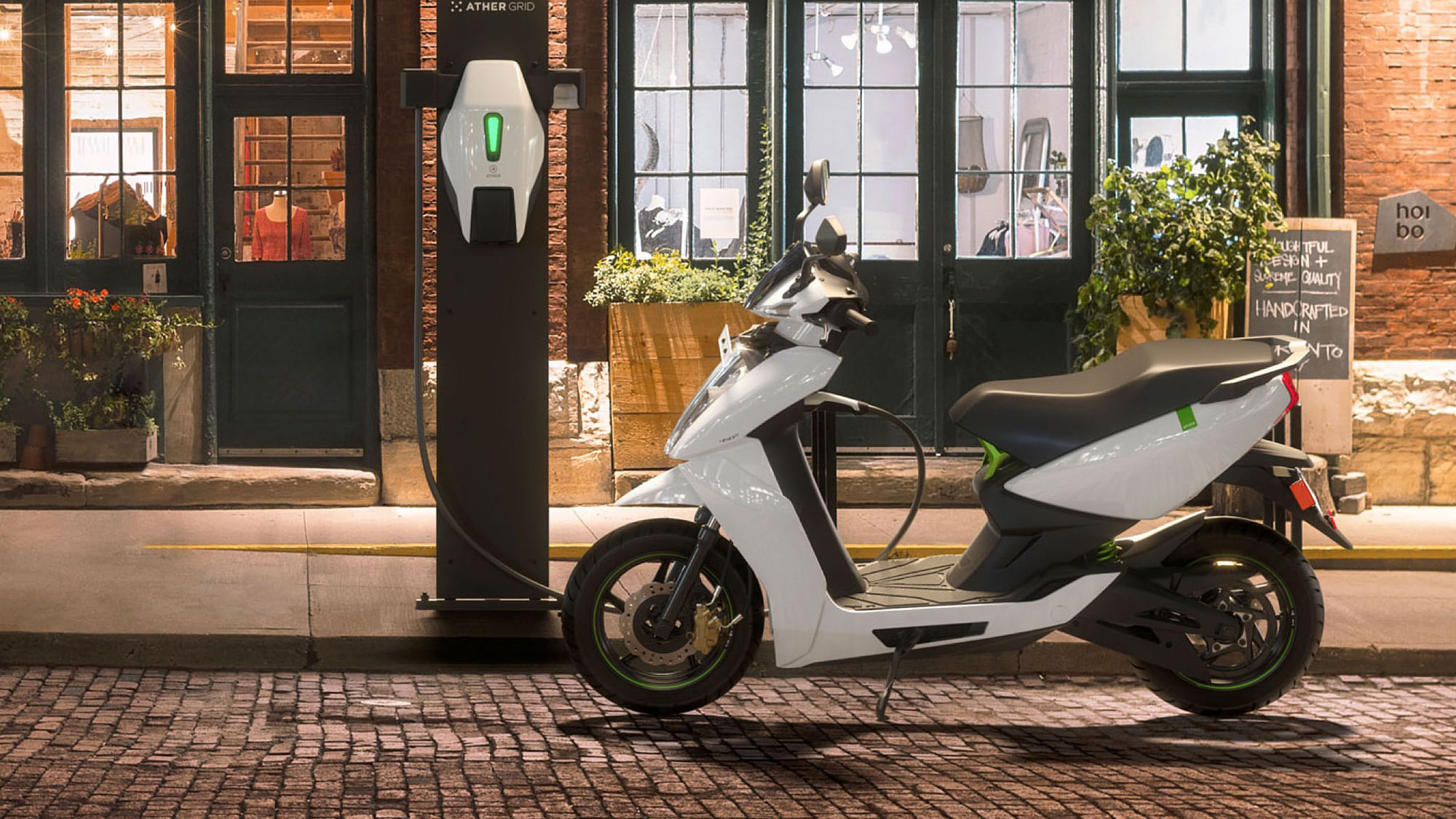 The Ather 450x is an incremental upgrade over its predecessor the 450.