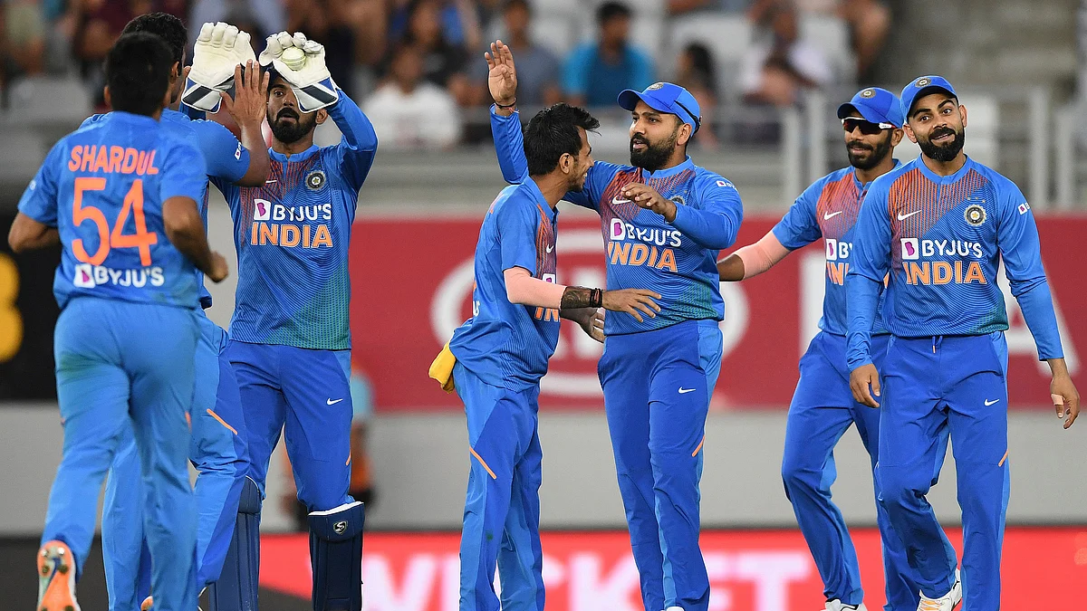 Japsrit Bumrah and Mohammad Shami controlled the flow of runs at the end of the New Zealand innings.