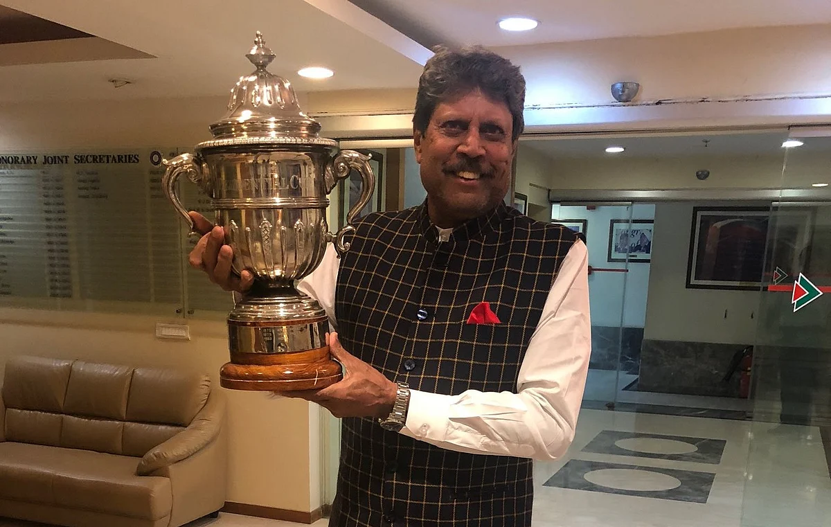 Kapil Dev has encouraged everyone to stay indoors as it’s a small part we can play in the fight against Coronavirus.